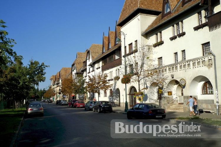 Today, Wekerle Estate with its strict layout and Transylvanian style is country’s historical heritage, a safe garden town for middle class. Wekerle Estate