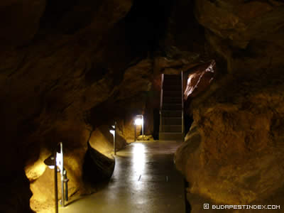 Budapest Caves. Palvolgyi Cave