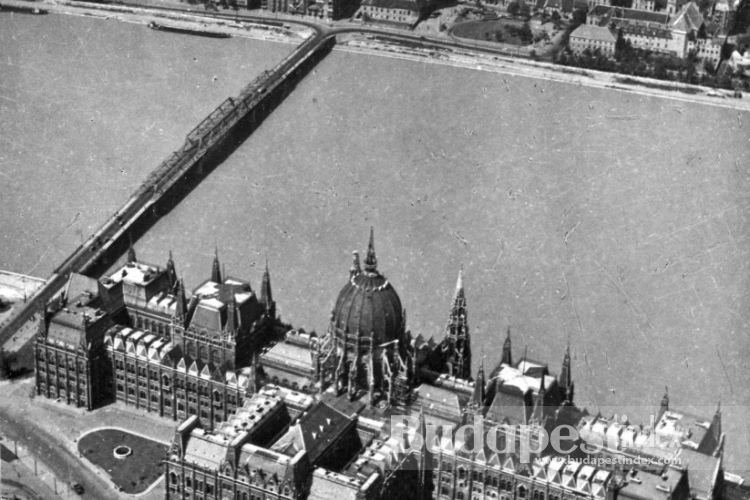 Kossuth Bridge over Danube, 1946-1960