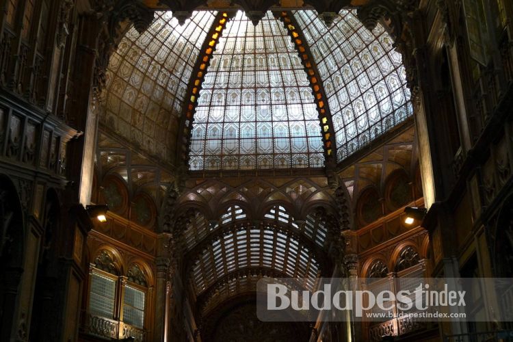 The glass dome seen from inside.