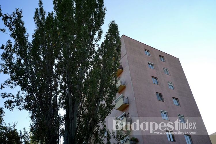 Residential houses, Ulloi ut, Budapest
