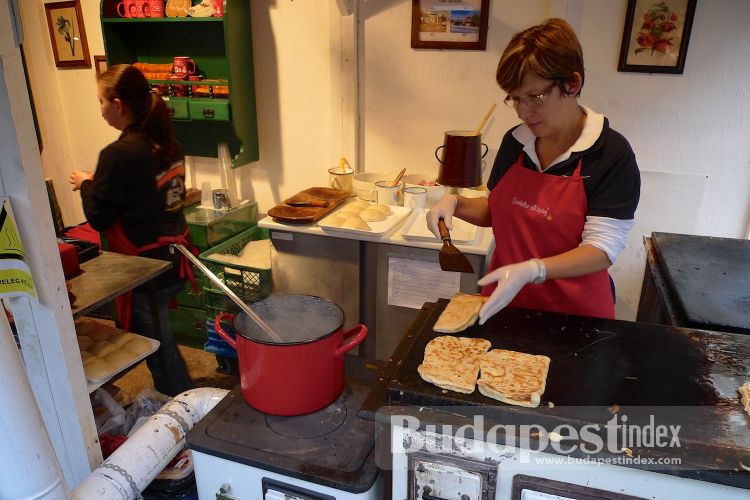 and food Christmas market in Budapest, food
