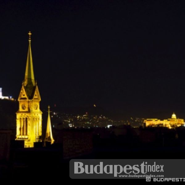 Earth Hour in Budapest